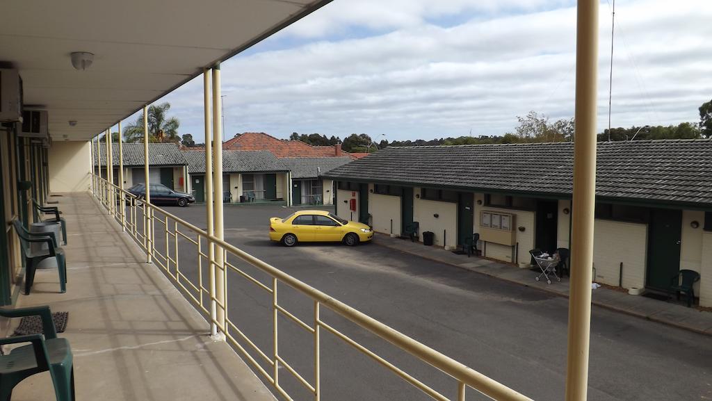 Collie Motel Exterior photo